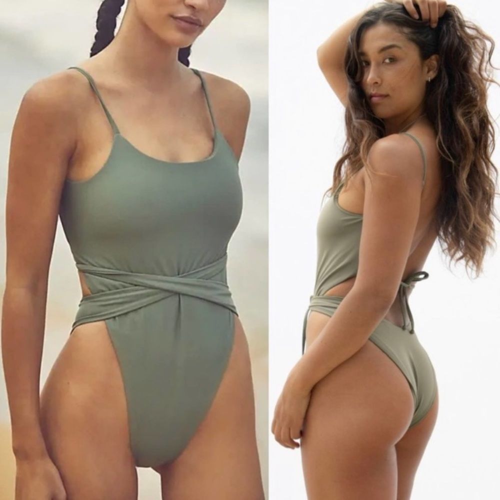 Free People X Mare Perpetua The Essential One
Piece Swimsuit In Sage New Large